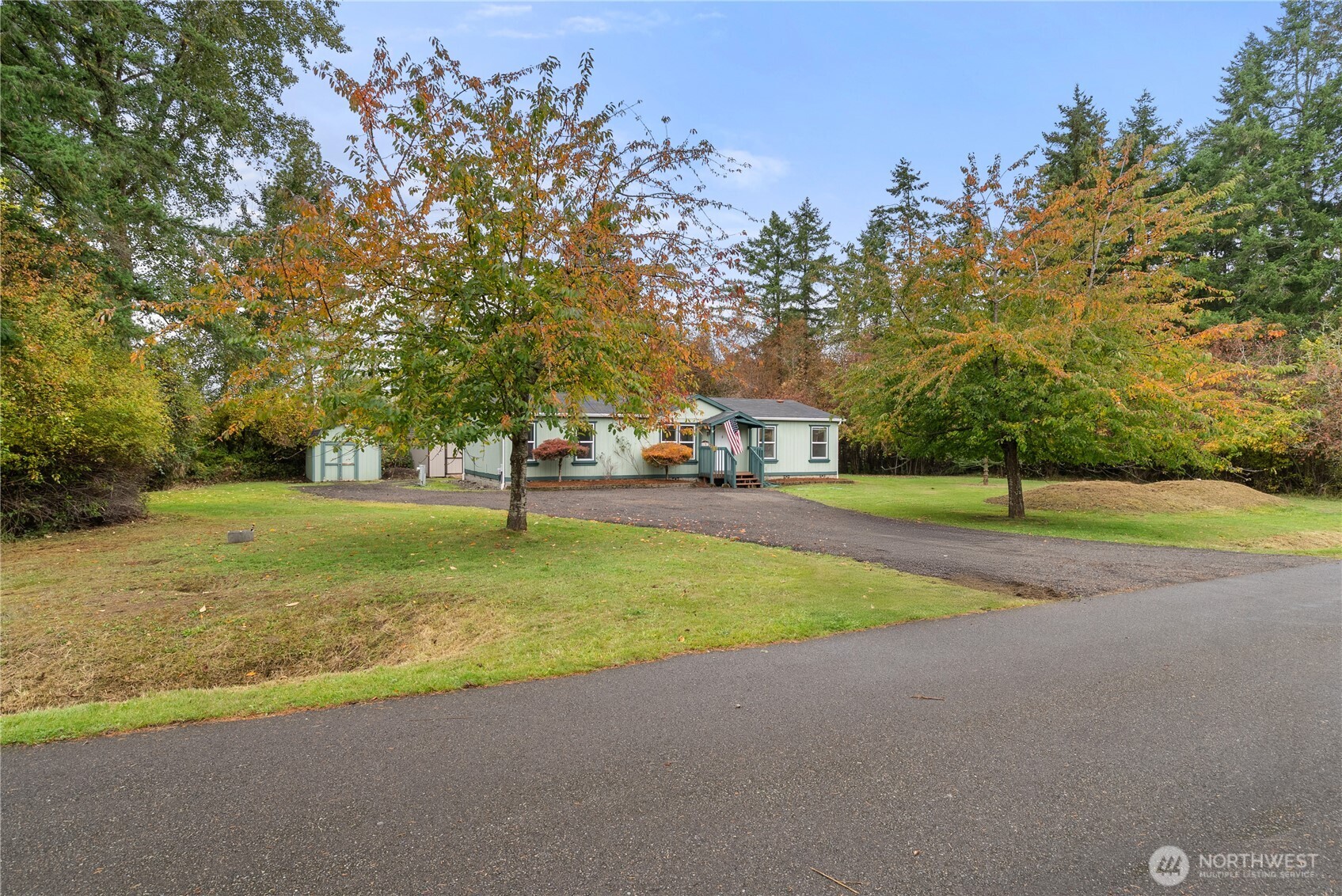 11727 Driver Street Southwest Olympia, WA 98512 - Photo 28 of 35 a view of yard with tree and green space