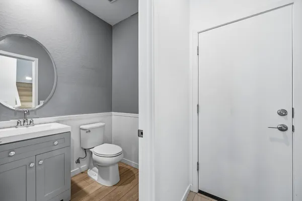 $2,400 | 4834 South Ferric, Mesa, AZ 85212