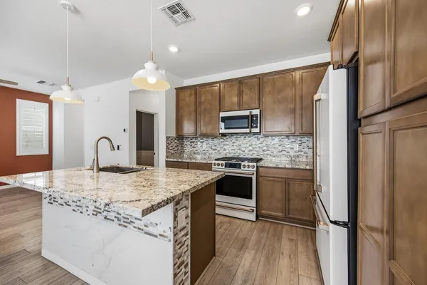 $2,400 | 4834 South Ferric, Mesa, AZ 85212