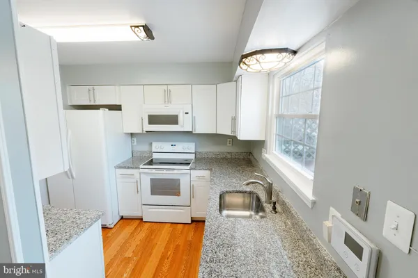 $2,950 | 2343 London Bridge Drive, Silver Spring, MD 20906