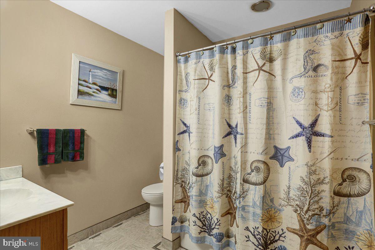 136 Davis Bridge Road Bernville, PA 19506 - Photo 22 of 31 Main bathroom