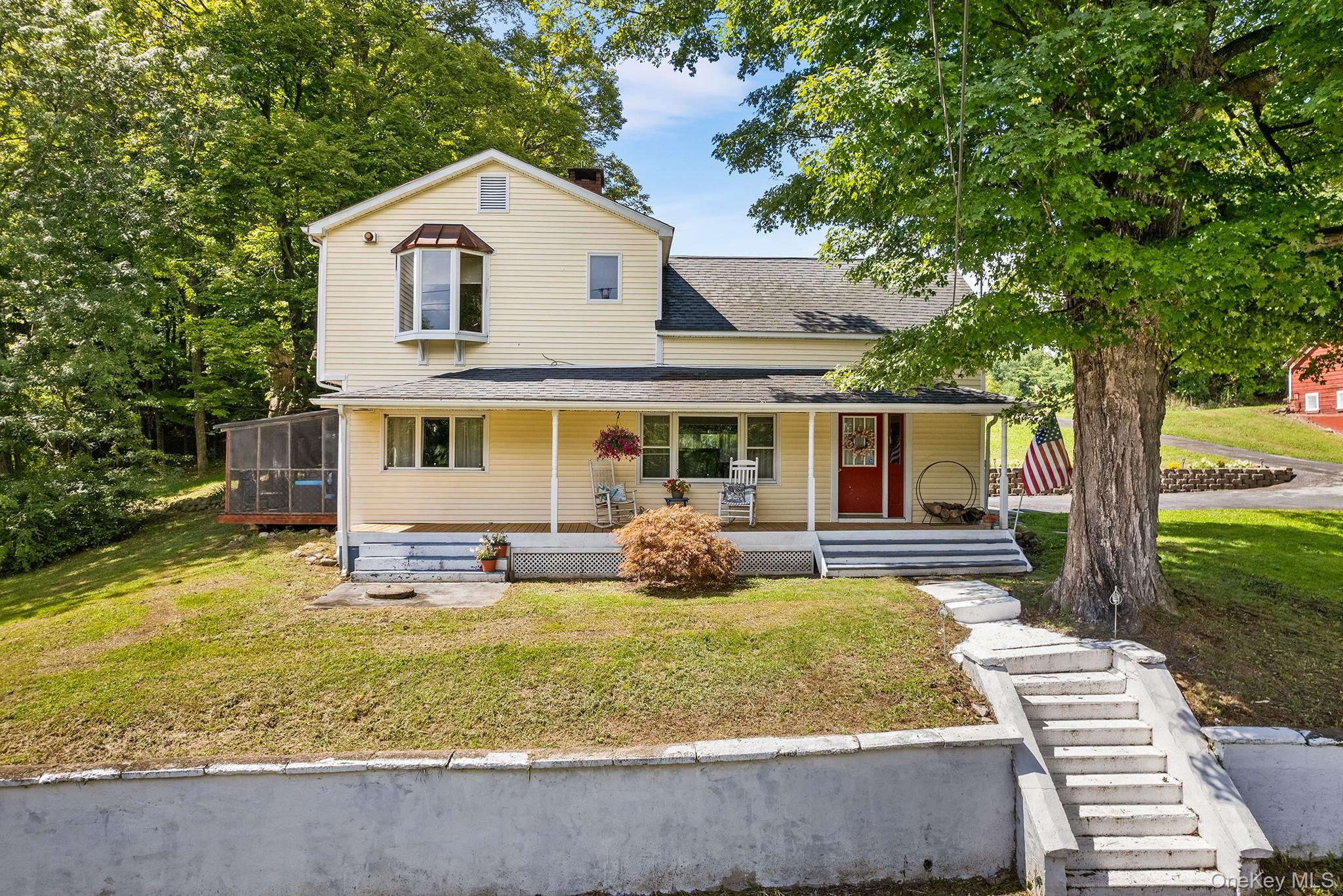 37 South Plank Road Westtown, NY 10998 - Photo 2 of 22