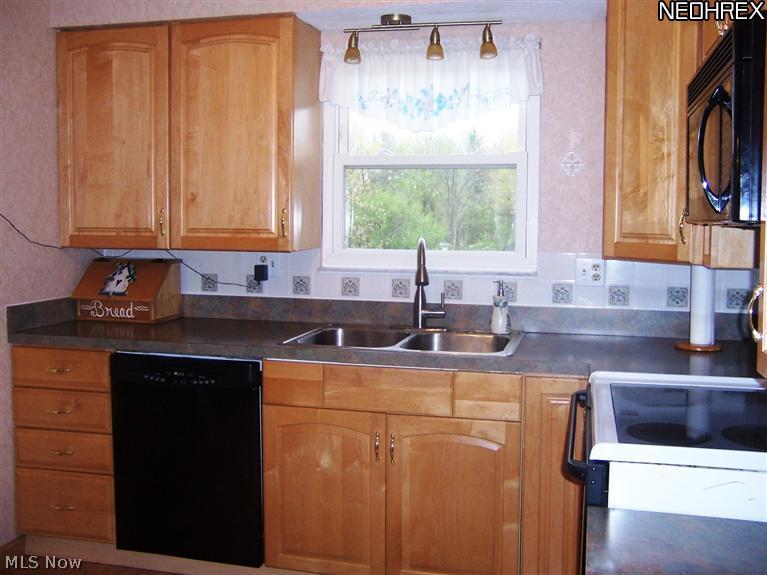 5060 River Road Madison, OH 44057 - Photo 17 of 25