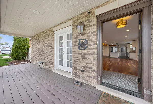$630,000 | 7807 Nagle Avenue, Burbank, IL 60459