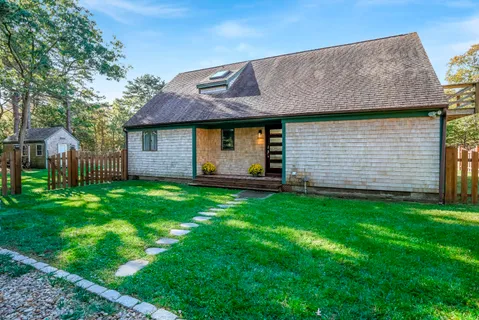 a view of a house with garden