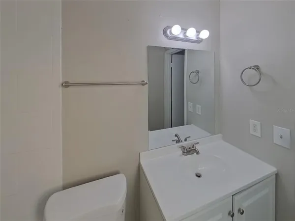 $1,919 | Undisclosed Address, Seffner, FL 33584