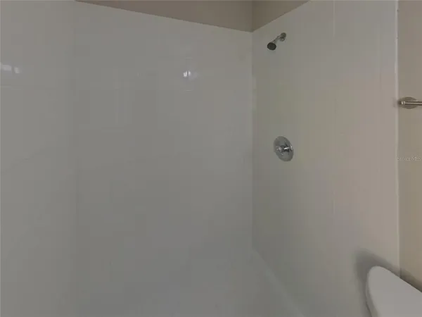 $1,919 | Undisclosed Address, Seffner, FL 33584