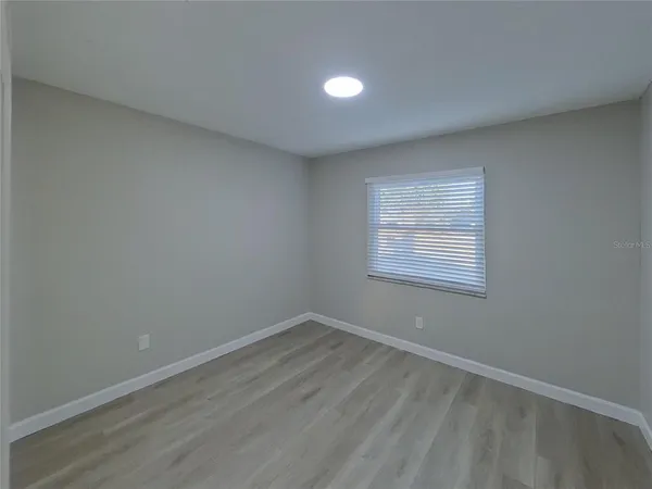 $1,919 | Undisclosed Address, Seffner, FL 33584