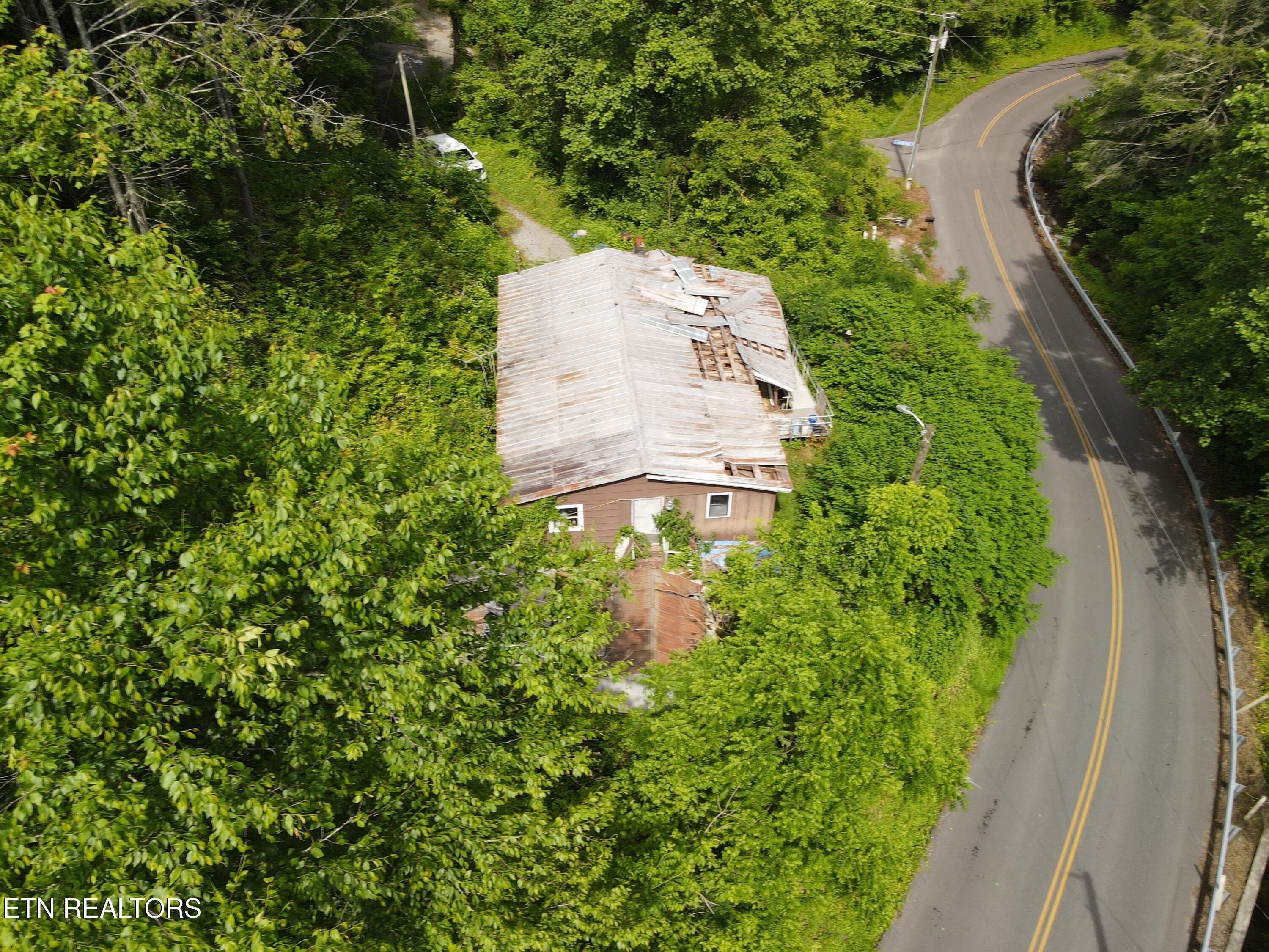 4206 Henry Town Road Sevierville, TN 37876 - Photo 4 of 16 DJI_0564