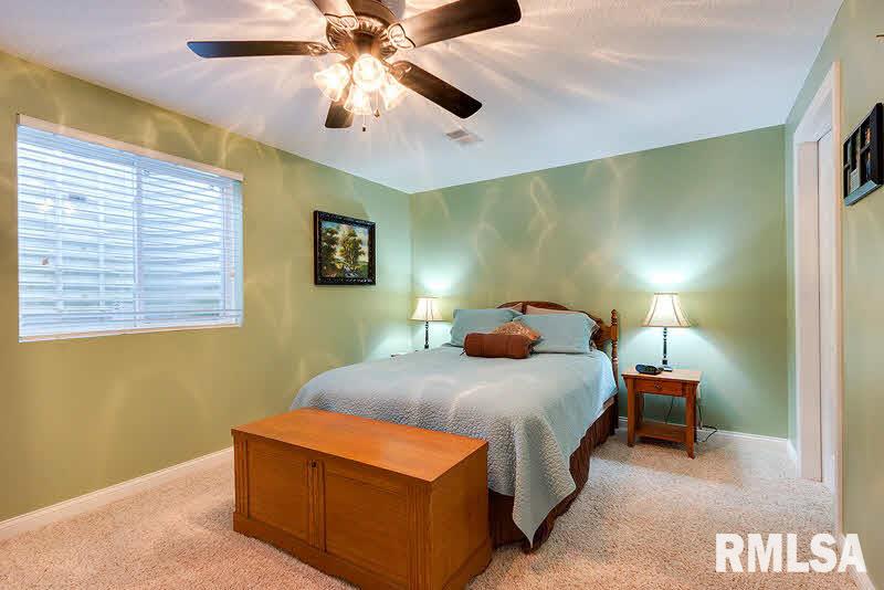 1510 Fox Ridge Road Eldridge, IA 52748 - Photo 21 of 24 Gallery Image 21