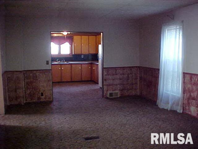 1510 Fox Ridge Road Eldridge, IA 52748 - Photo 4 of 24 Gallery Image 4