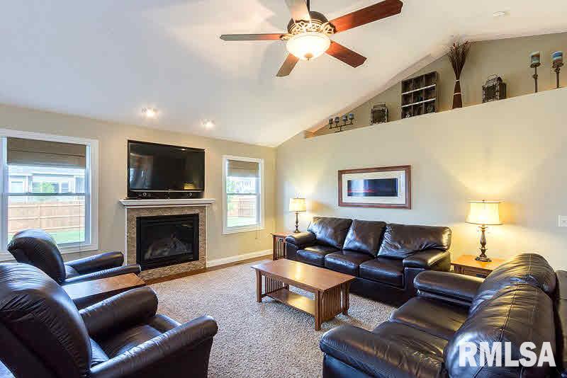 1510 Fox Ridge Road Eldridge, IA 52748 - Photo 8 of 24 Gallery Image 8