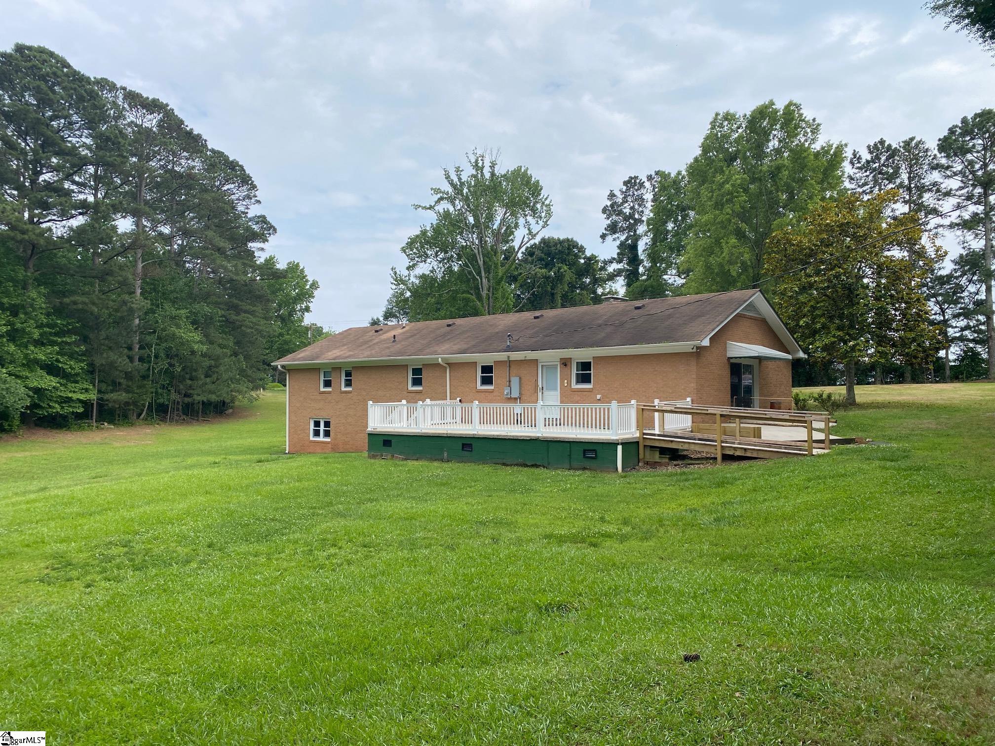 2231 Lisbon Road Mountville, SC 29370 - Photo 7 of 23 Gallery Image 7