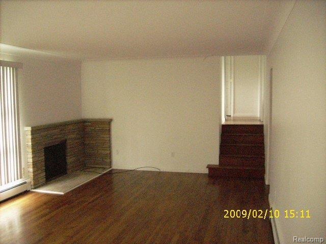 30731 Ridgeway Drive Farmington, MI 48334 - Photo 4 of 20 021