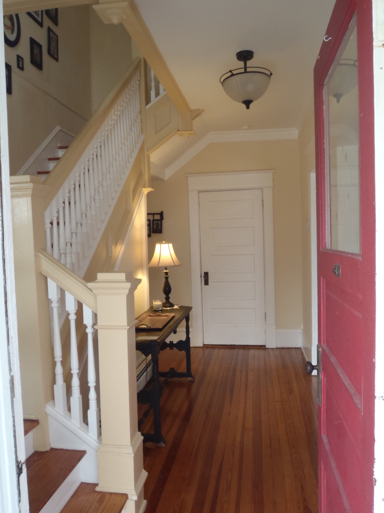 Hardwood Throughout Foyer