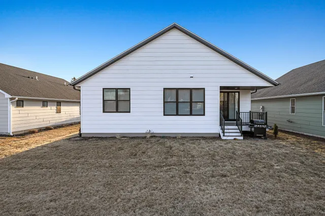 $490,000 | 291 Liberty Drive, Hanover, MN 55341