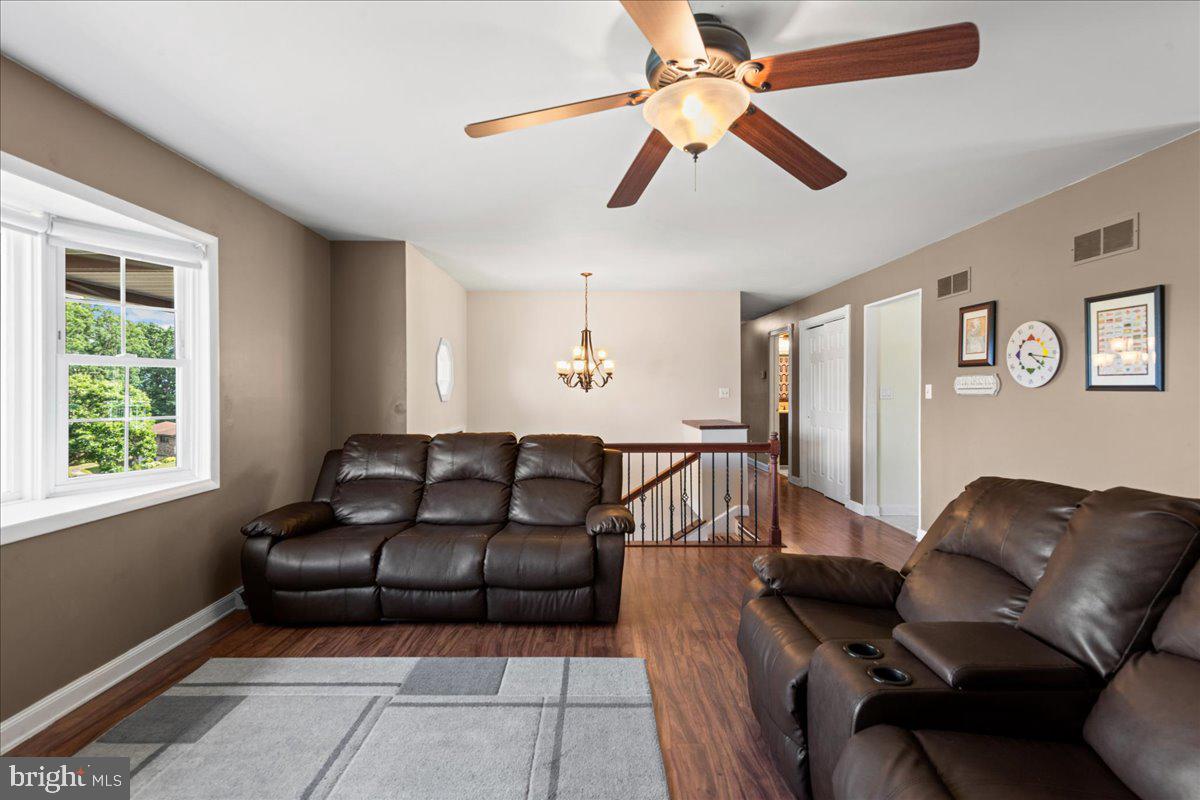 67 Meadow Road Frostburg, MD 21532 - Photo 5 of 43