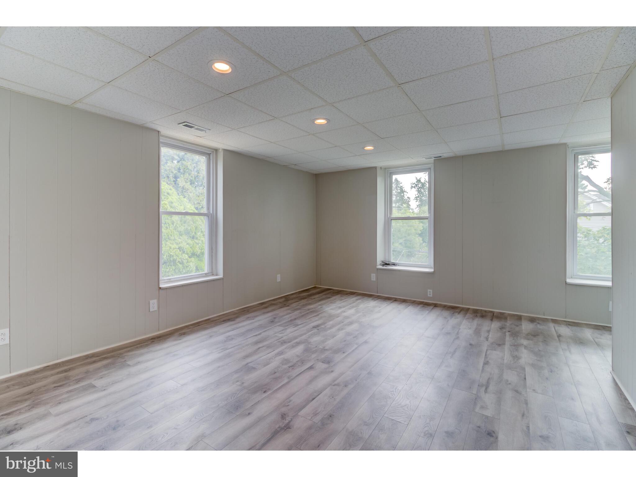 155 Byberry Road Hatboro, PA 19040 - Photo 27 of 41 2nd Floor living room
