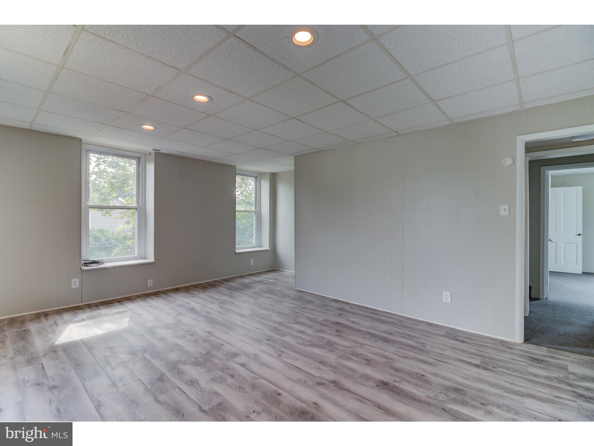 155 Byberry Road Hatboro, PA 19040 - Photo 28 of 41 2nd Floor living room