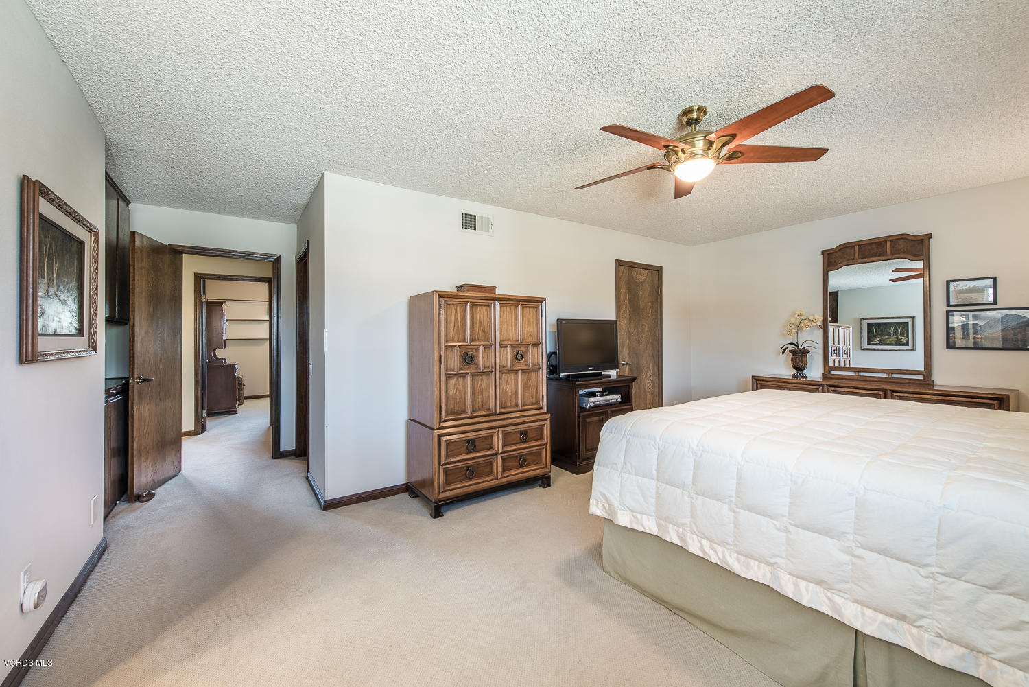 303 Valley Gate Road Simi Valley, CA 93065 - Photo 22 of 45 303 Valley Gate-23