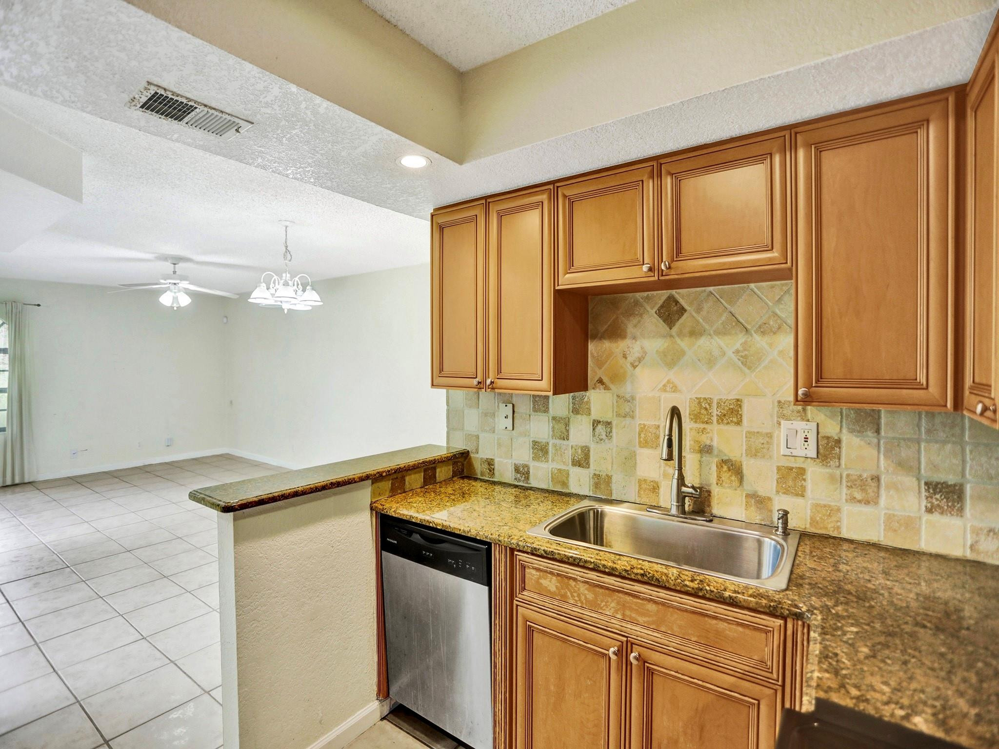 8080 Severn Drive, Unit A Boca Raton, FL 33433 - Photo 5 of 46 Photo 5
