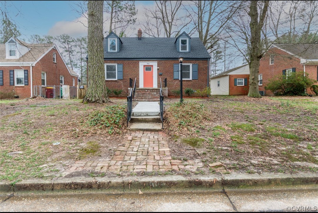 906 Hampton Road Petersburg, VA 23805 - Photo 3 of 19 Gallery Image 3