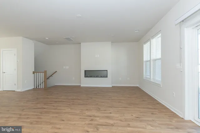 $3,100 | 13639 Dulles Technology Drive, Unit 158, Herndon, VA 20171