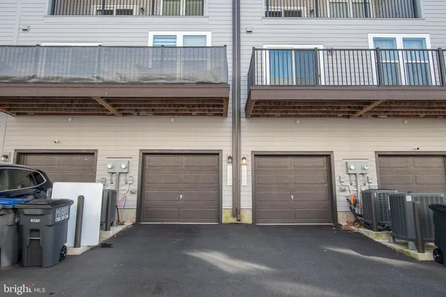 $3,100 | 13639 Dulles Technology Drive, Unit 158, Herndon, VA 20171