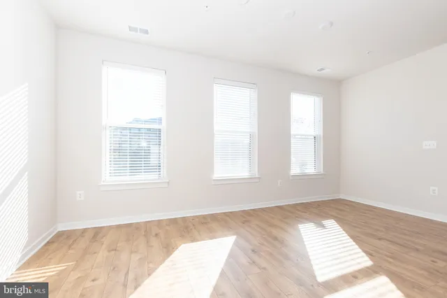 $3,100 | 13639 Dulles Technology Drive, Unit 158, Herndon, VA 20171