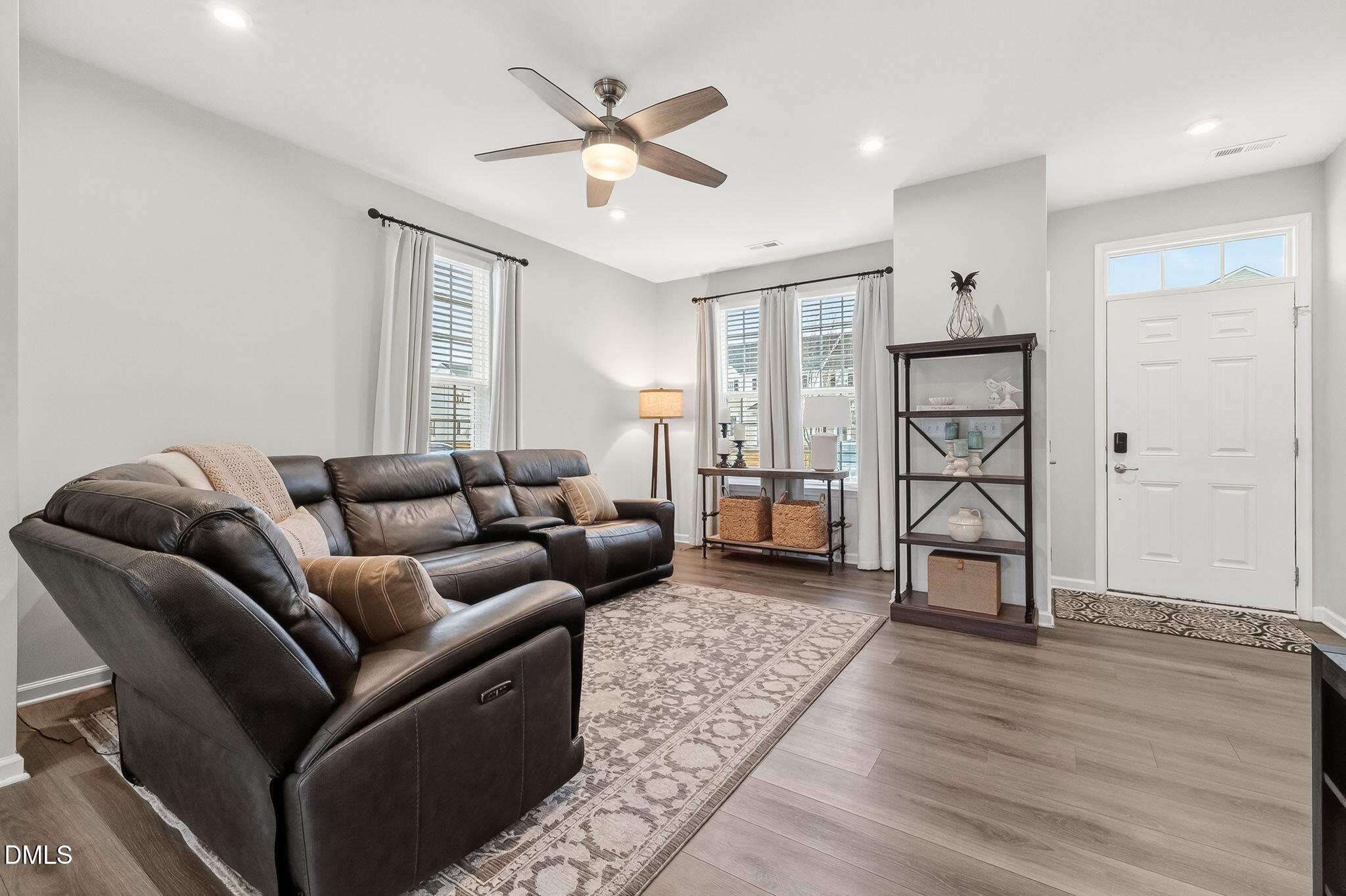 4922 Crossley Street Raleigh, NC 27616 - Photo 7 of 28 8-web-or-mls-DSC06874