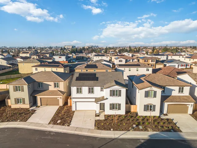 $699,000 | 2521 Sather Street, Manteca, CA 95337