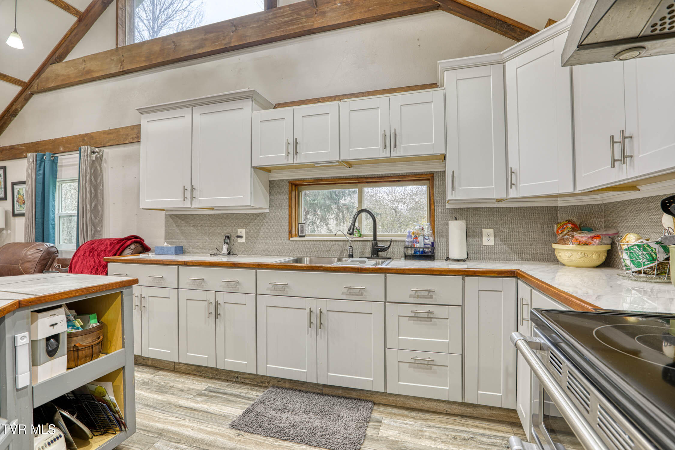 1744 Snake Hollow Road Sneedville, TN 37869 - Photo 9 of 50 1744 Snake Hollow. Sneedv MLSb (7 of 39