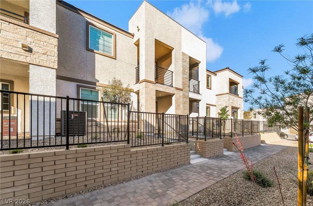 346 Cymbal Place Henderson, NV 89015 - Photo 2 of 18
