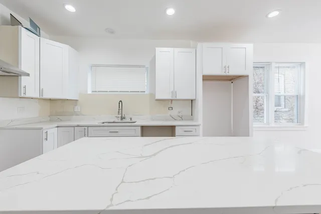 $439,000 | 1719 North Merrimac Avenue, Chicago, IL 60639