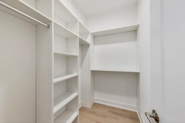 $665,000 | 3339 North Ridgeway Avenue, Unit 1S, Chicago, IL 60618