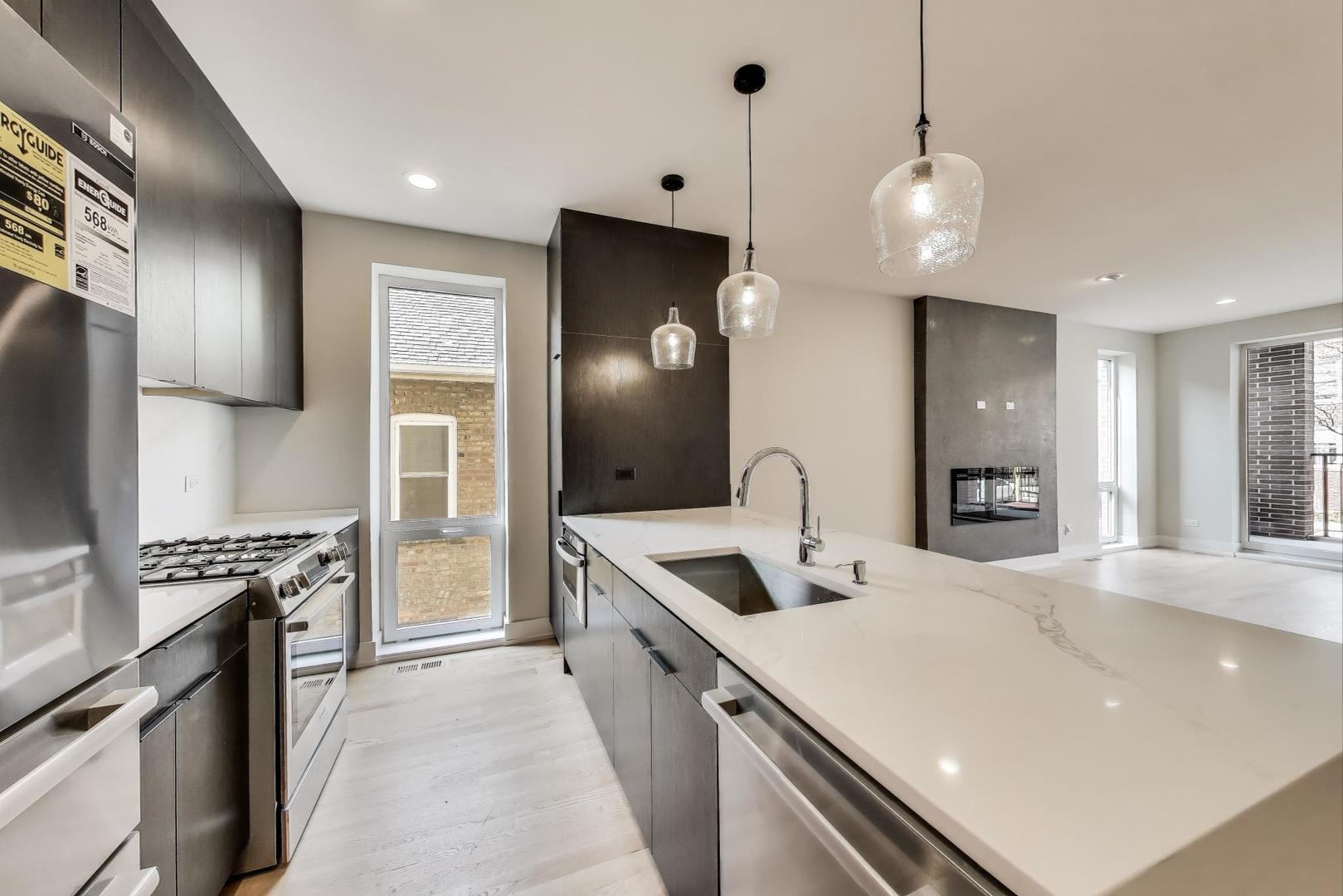 3339 North Ridgeway Avenue, Unit 1S Chicago, IL 60618 - Photo 4 of 23