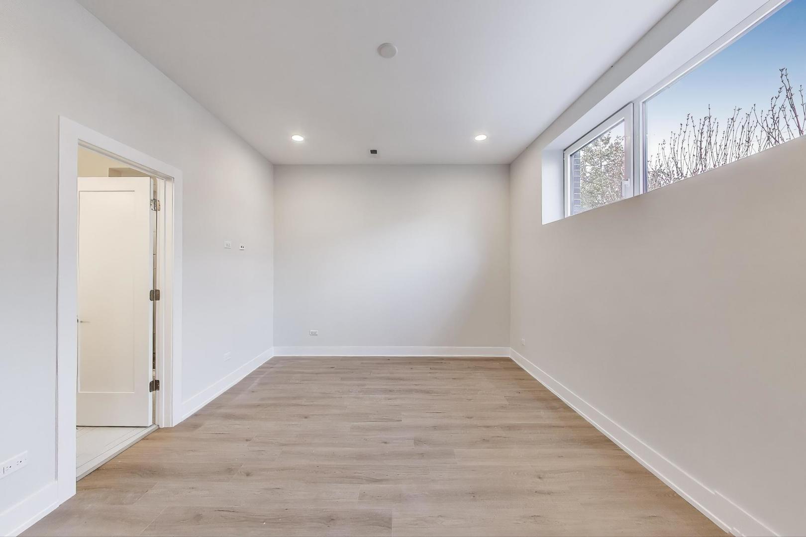 3339 North Ridgeway Avenue, Unit 1S Chicago, IL 60618 - Photo 10 of 23