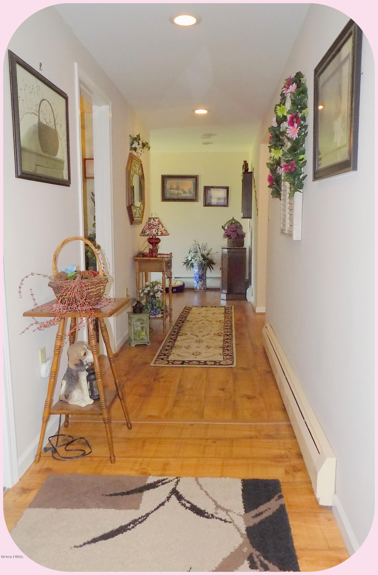 125 Timber Ridge Drive Newfoundland, PA 18445 - Photo 3 of 80 Center Hall !