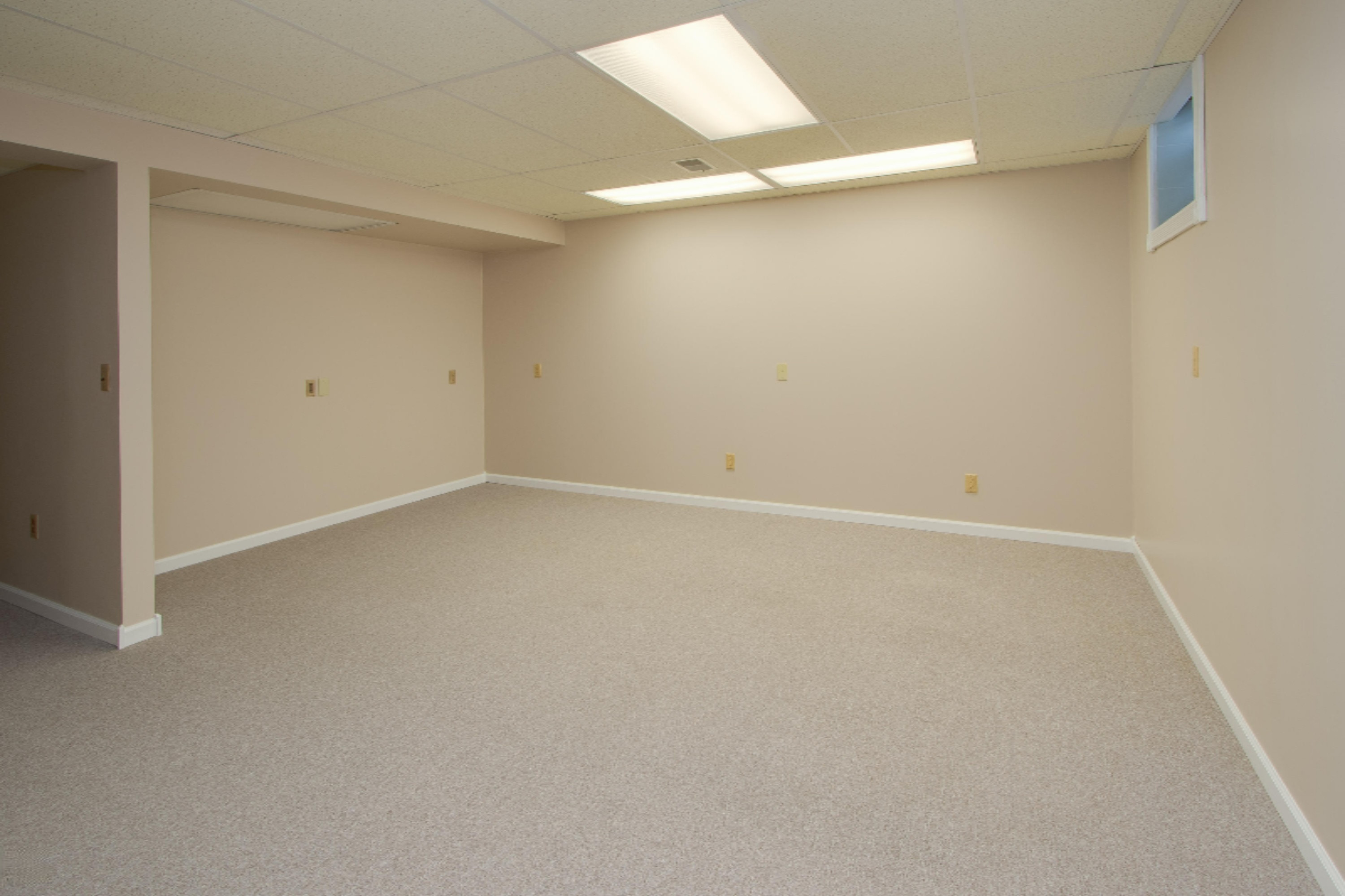 2459 North Drake Road Kalamazoo, MI 49009 - Photo 17 of 29 2459_N_Drake_Road-25