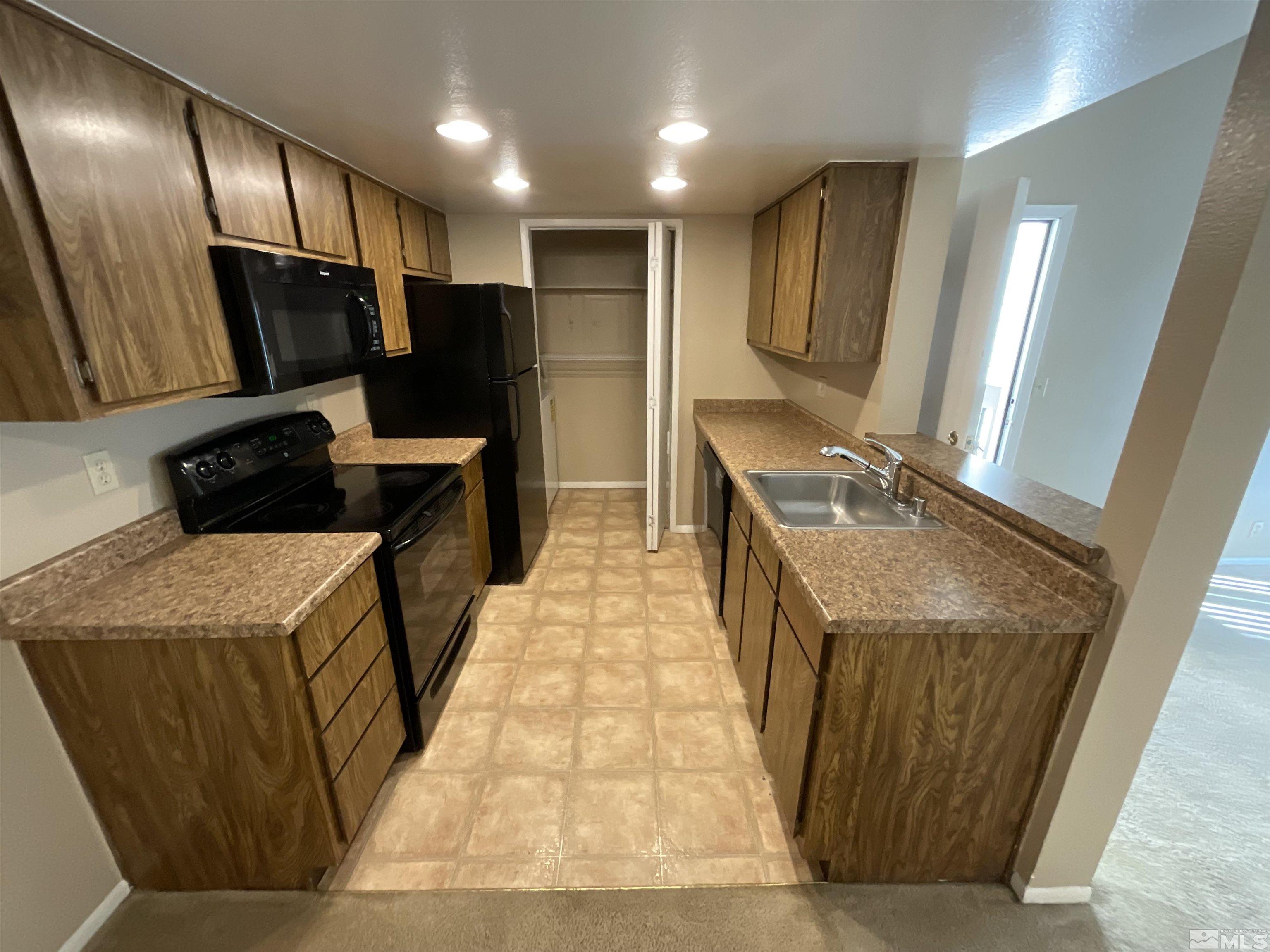 7680 Bluestone Drive, Unit 416 Reno, NV 89511 - Photo 2 of 12 Photo 2