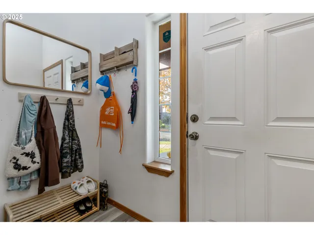 $405,000 | 492 Donna Drive, Newberg, OR 97132