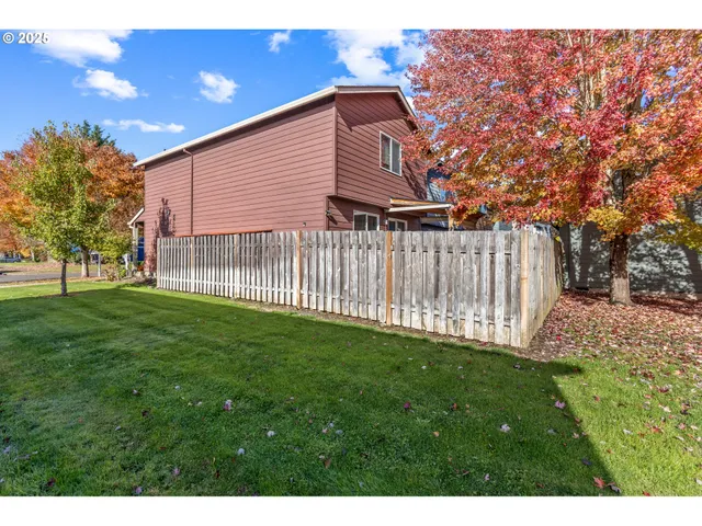 $405,000 | 492 Donna Drive, Newberg, OR 97132