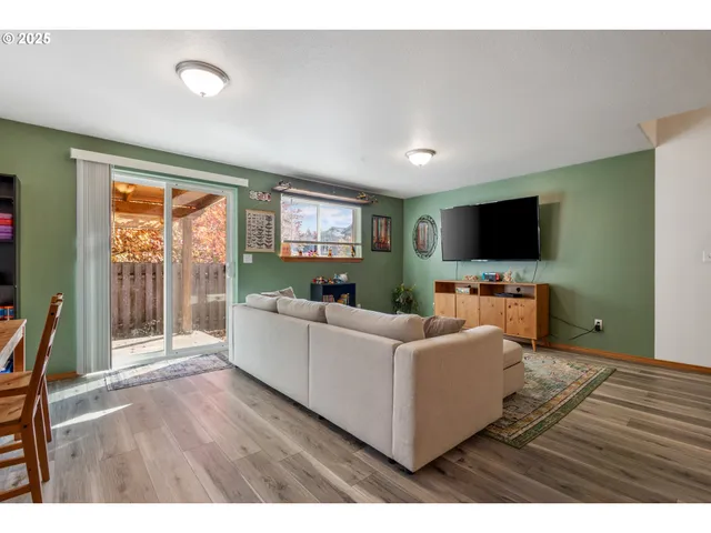 $405,000 | 492 Donna Drive, Newberg, OR 97132