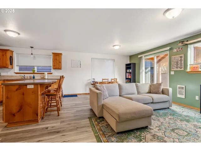 $405,000 | 492 Donna Drive, Newberg, OR 97132