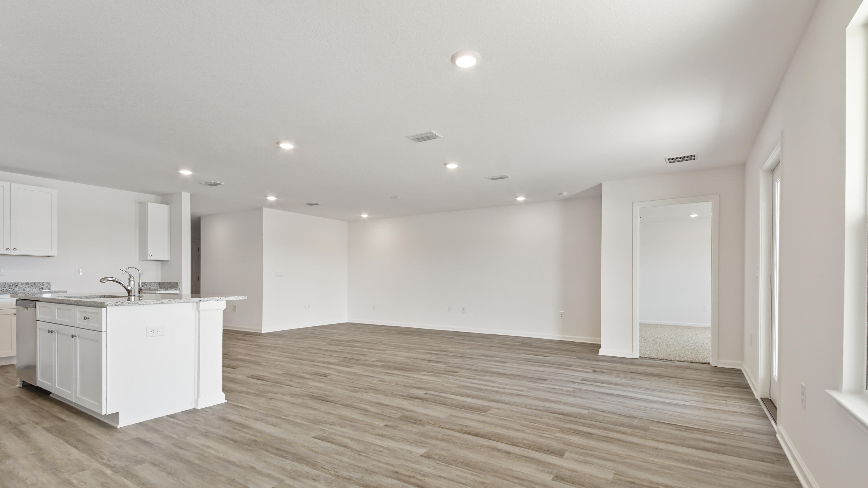 175 Eunola Lane Freeport, FL 32439 - Photo 19 of 33 DSC05933..