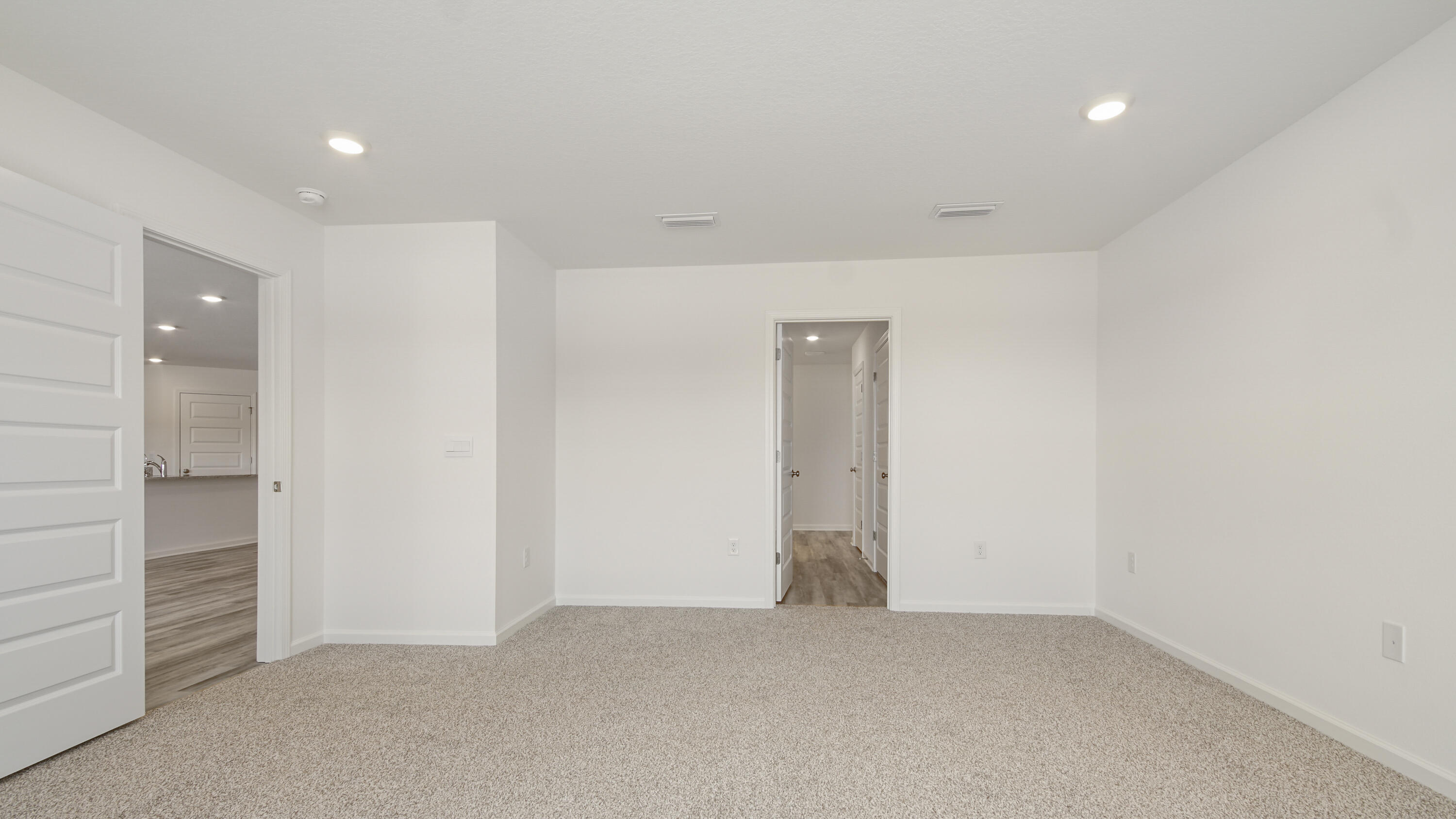 175 Eunola Lane Freeport, FL 32439 - Photo 23 of 33 DSC05945..