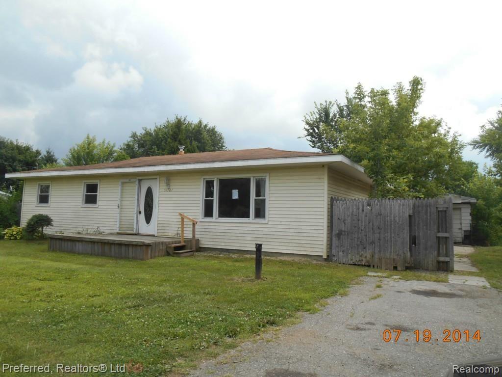 51301 Mott Road Belleville, MI 48111 - Photo 1 of 20 7-19-14 Front.jpg