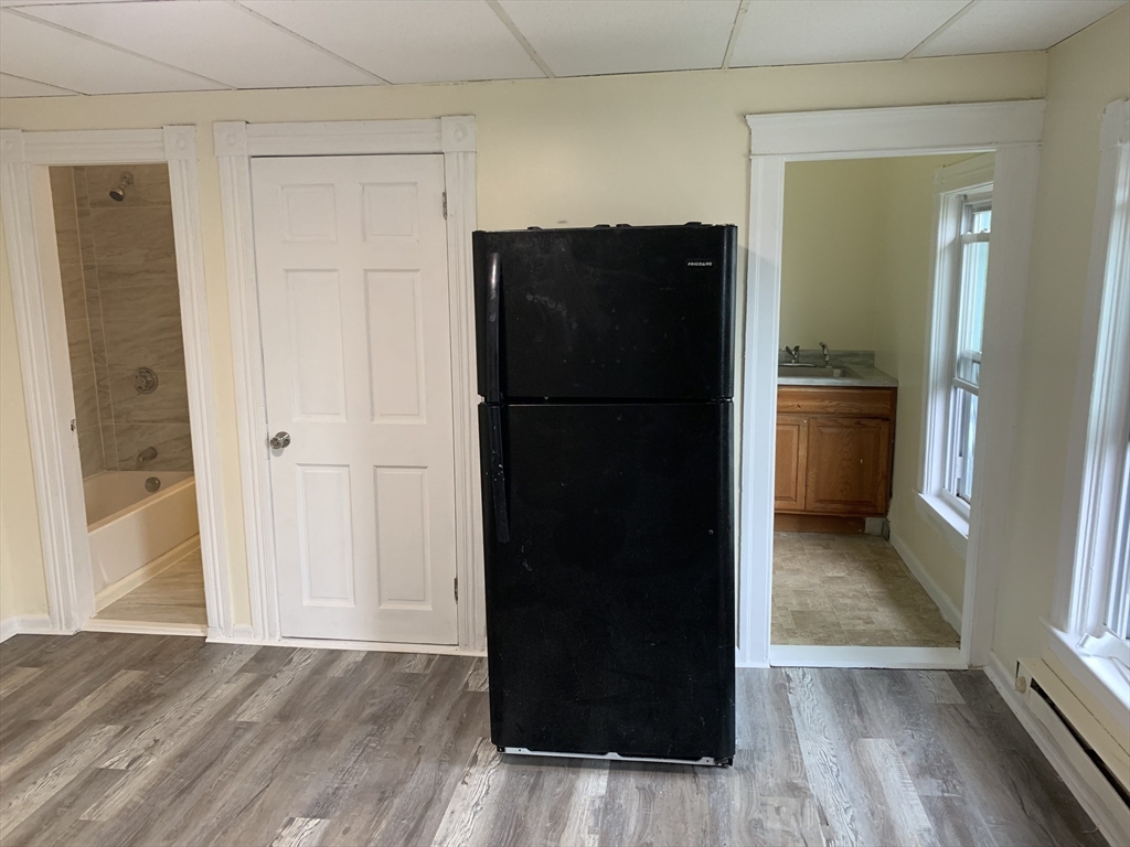 4 South Ward Street Worcester, MA 01610 - Photo 6 of 24