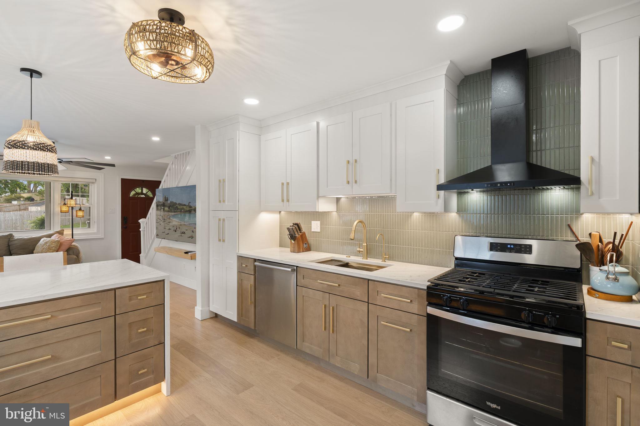 122 Roberts Road Brookhaven, PA 19015 - Photo 8 of 62 Gallery Image 8