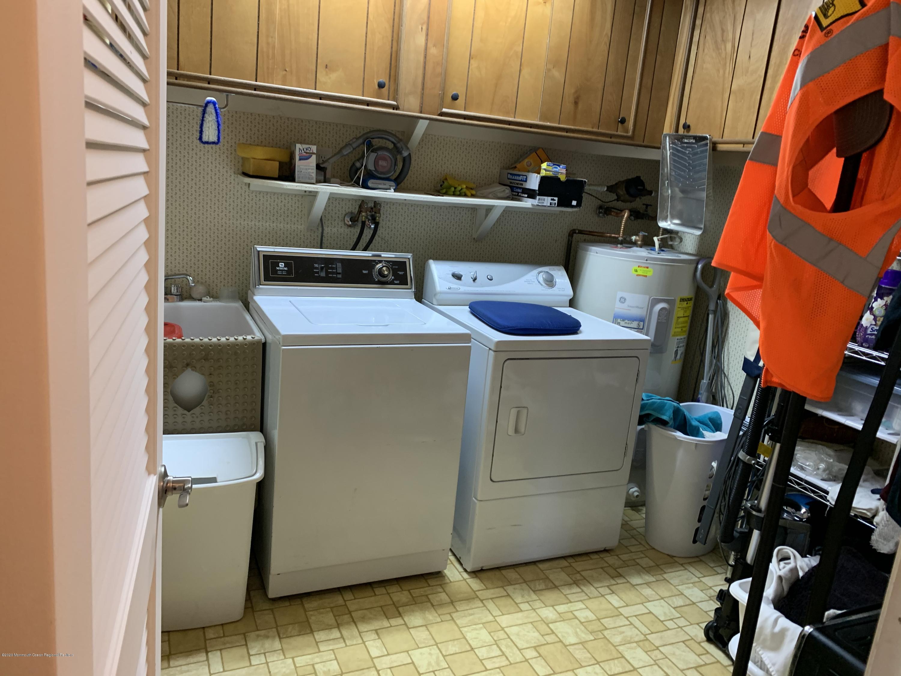 140 B Sunset Road Whiting, NJ 08759 - Photo 17 of 17 Laundry Room